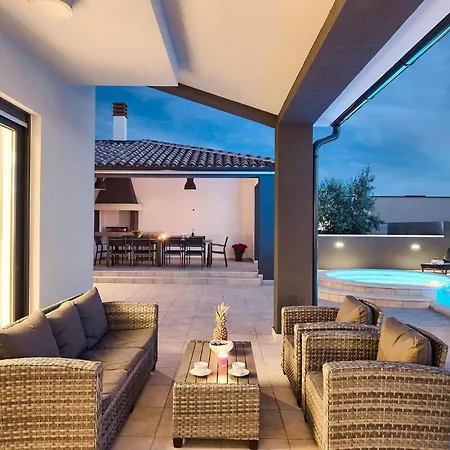 Сasa de vacaciones San Demich Pula