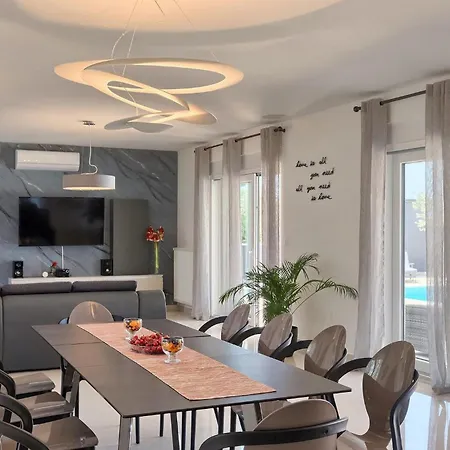 Сasa de vacaciones San Demich Pula